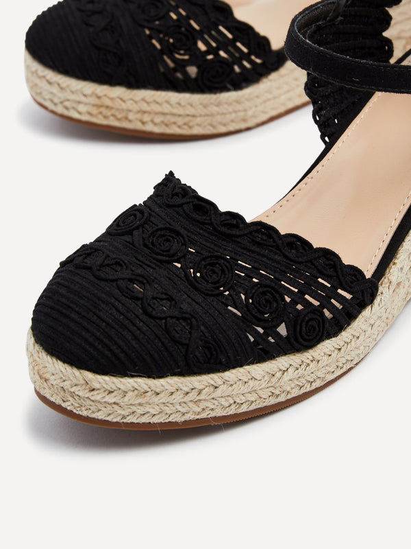 Linzi Black Woven Closed Toe Espadrille Wedge