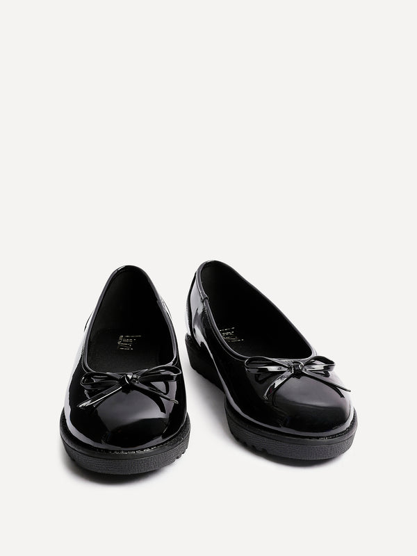 Linzi Wide Fit Black Patent Pump With Bow Detail