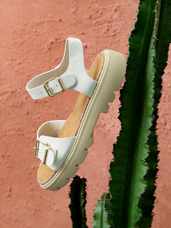 linzi White Faux Grain Leather Chunky Sandal With Buckle Detail
