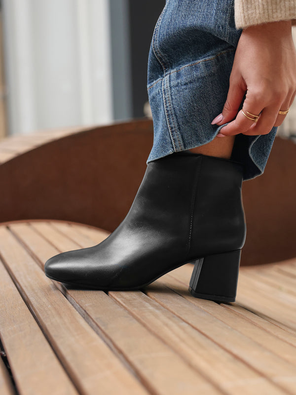 linzi Wide Fit Black Faux Leather Block Heeled Ankle Boot