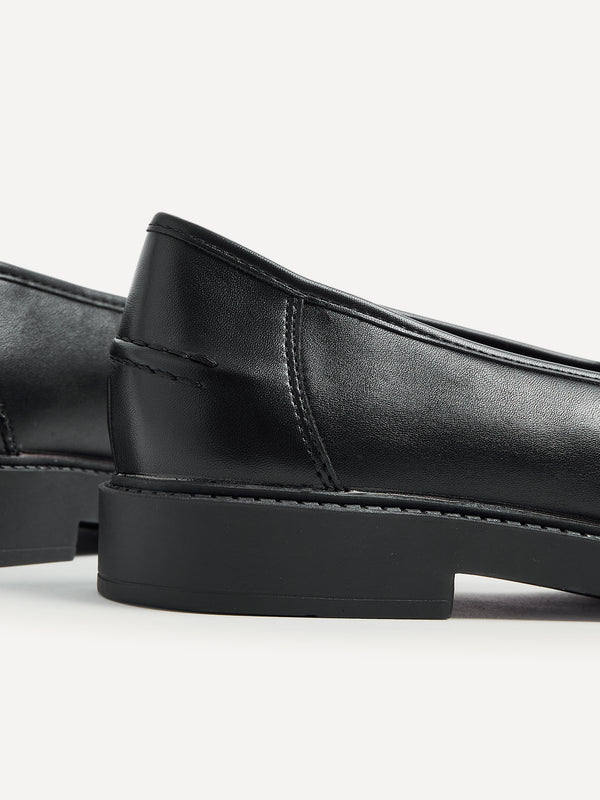 Linzi Wide Fit Black Faux Loafer With Front Tassel And Fringing Detail