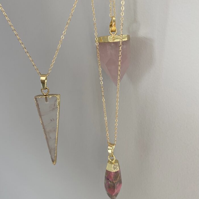 Liou 14 Nights: Pink Rhodonite Necklace