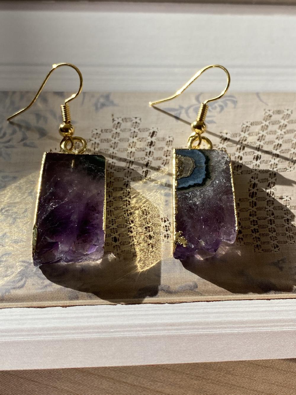 liou Amethyst Sky Earrings