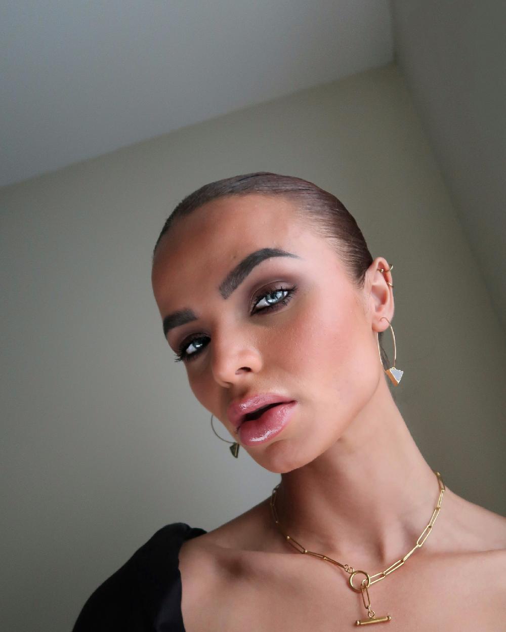 Liou Dark Sky Issa Hoops