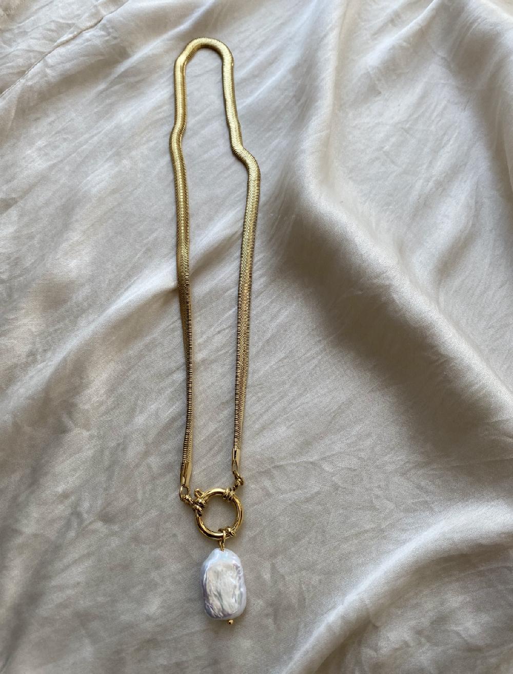 Liou Deia Pearl Necklace