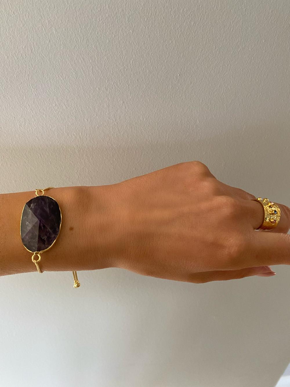 liou Lila Amethyst Bracelet