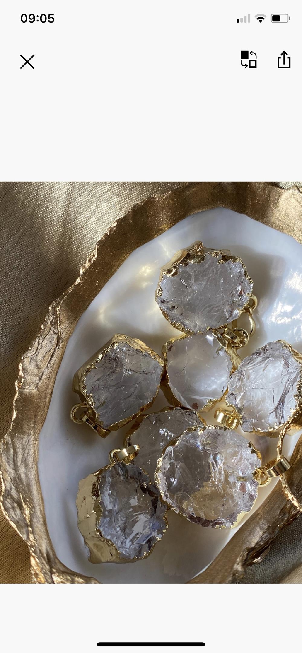 Liou Quartz Mini Moon Necklace