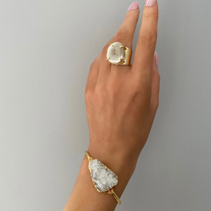 Liou Rock Crystal Bangle