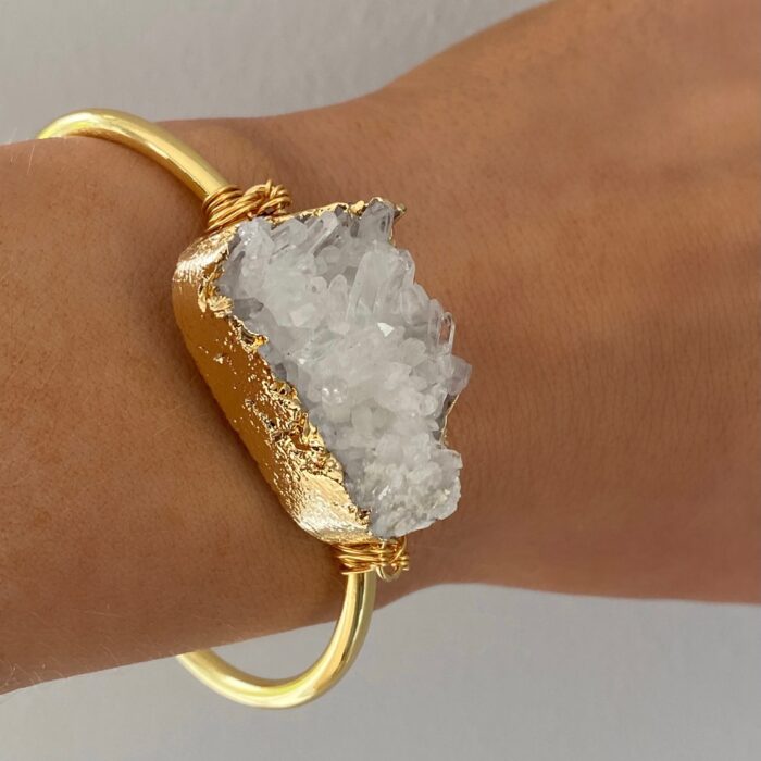 liou Rock Crystal Bangle