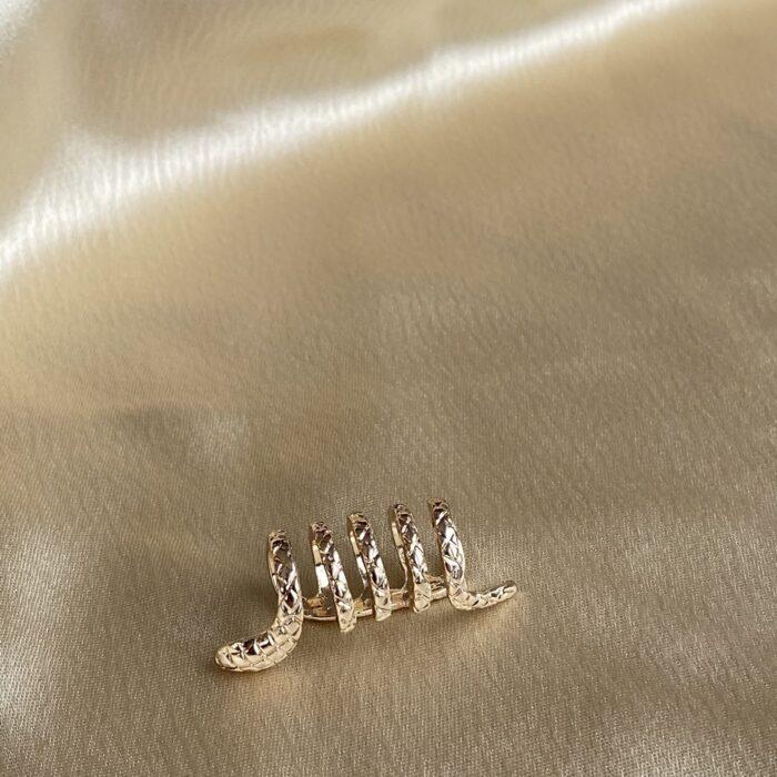 Liou Serpent Ear Cuff