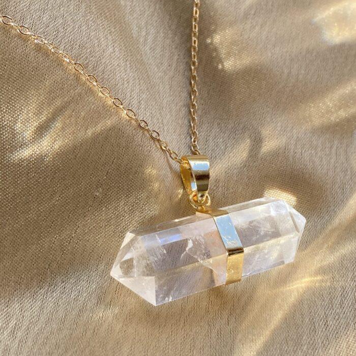 liou Taey Gold T Bar Necklace