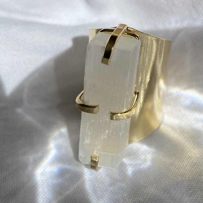 liou Valencia Selenite Ring
