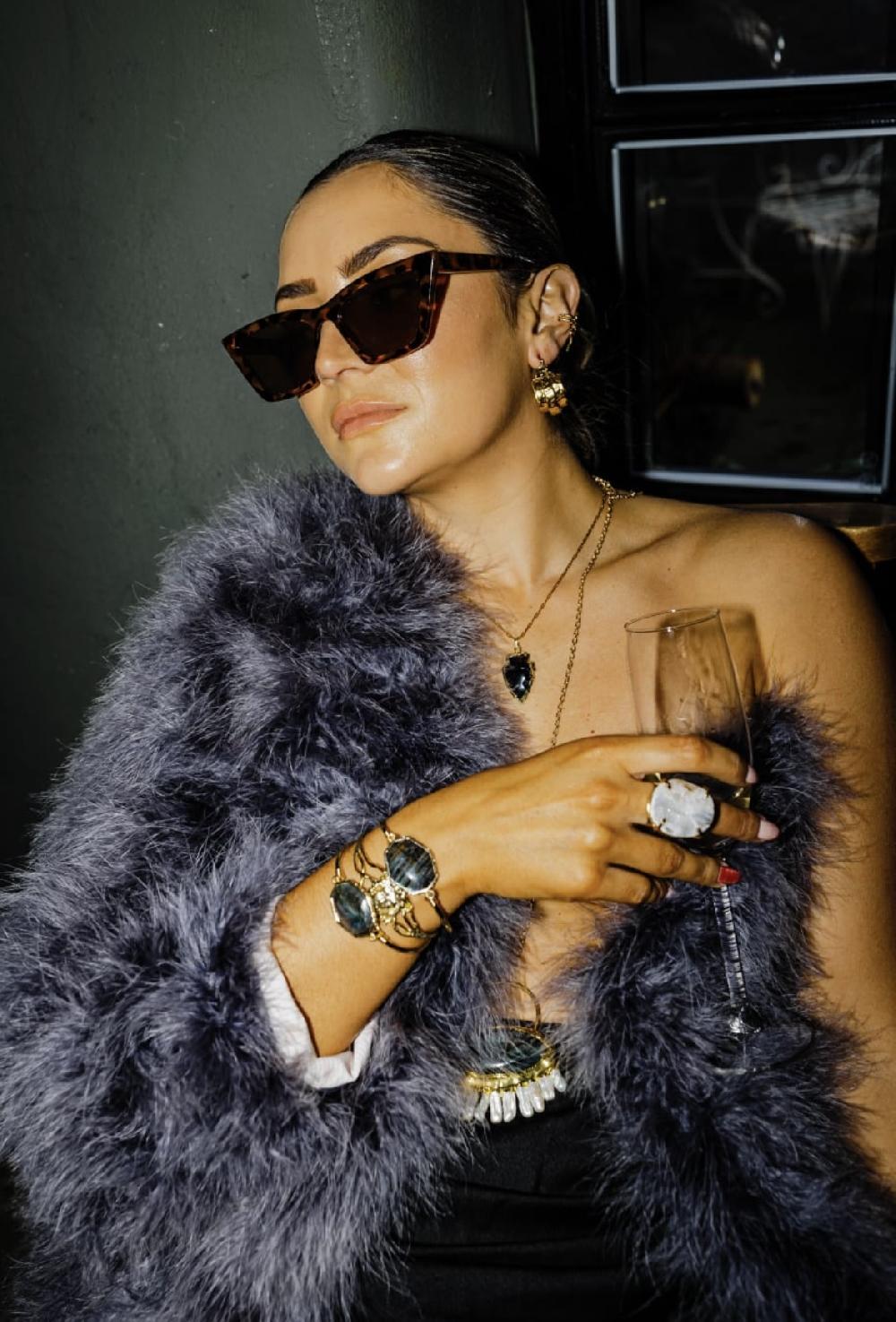 liou Velariis Labradorite Bangle