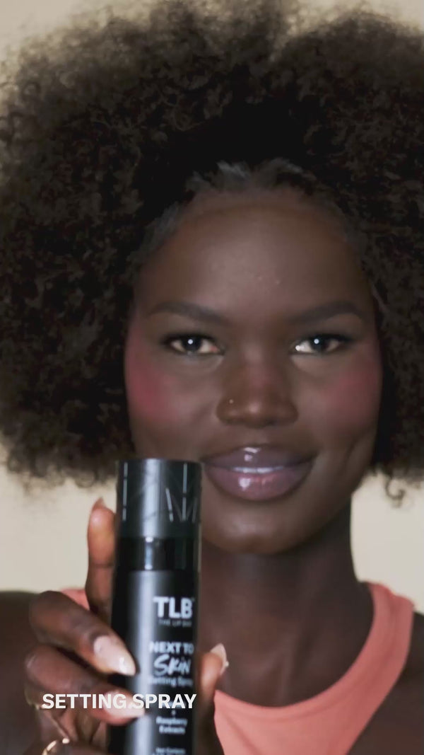 Lip NEXT TO SKIN SETTING SPRAY