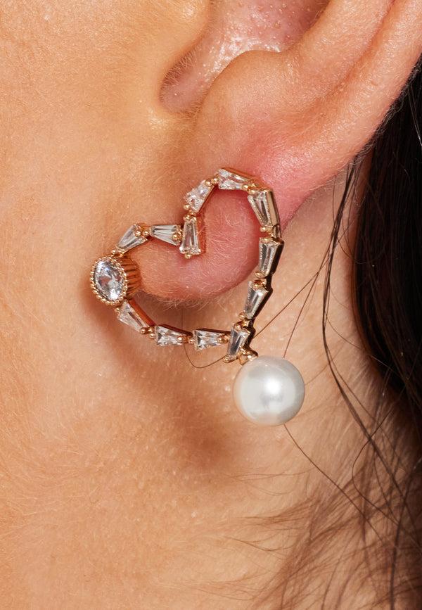 Liquorish Crystal Heart Stud Earrings In Gold With Pearl