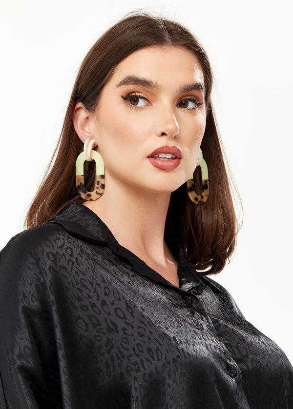 Liquorish Divine Grace Rectangular Hoop Earrings In Cream Tan & Brown