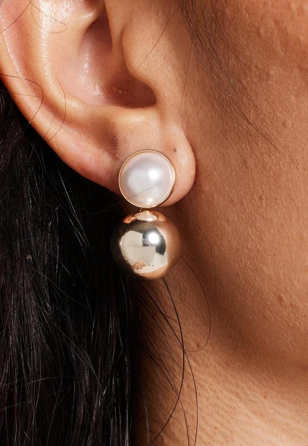 Liquorish Ball Stud Earrings Gold With Pearls