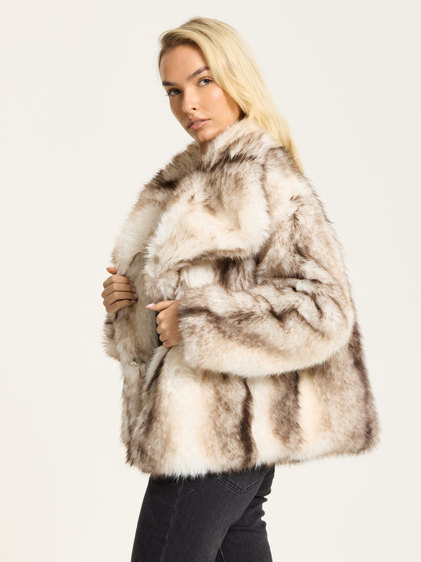 Liquorish Beige Ombre Faux Fur Coat