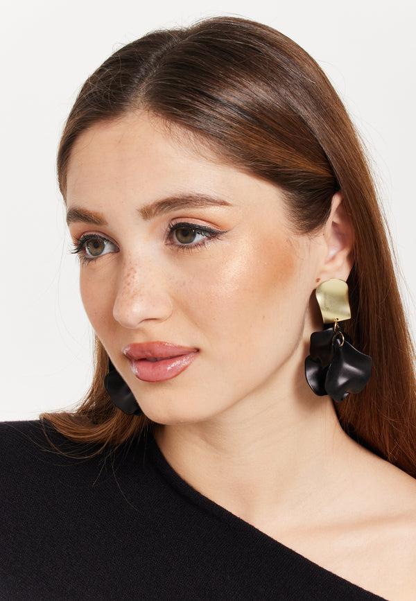 Liquorish Black in Gold Petal Shinny Earrings