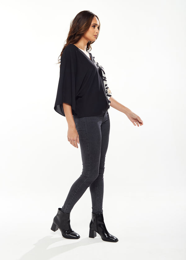 Liquorish Liquorish Blouse With Zebra Print Pattern In Black & White