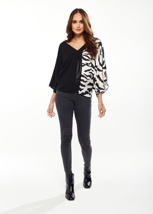 Liquorish Liquorish Blouse with Zebra Print Pattern in Black & White