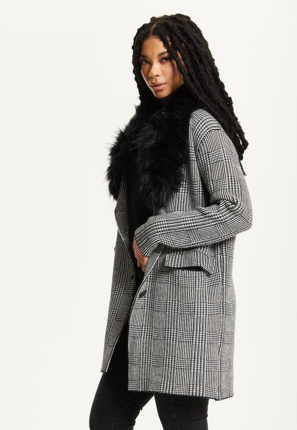 Liquorish Checked Coat With Faux Fur Collar