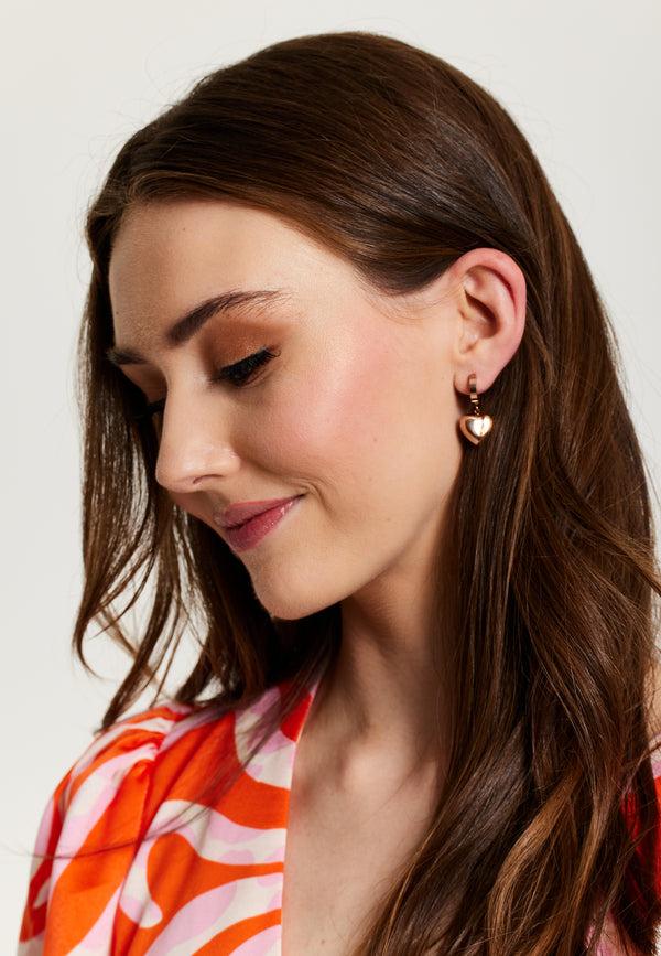 Liquorish Liquorish Heart Earrings In Rose Gold