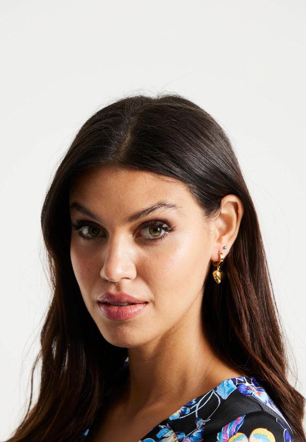 Liquorish Liquorish Mini Heart Hoop Earrings In Gold