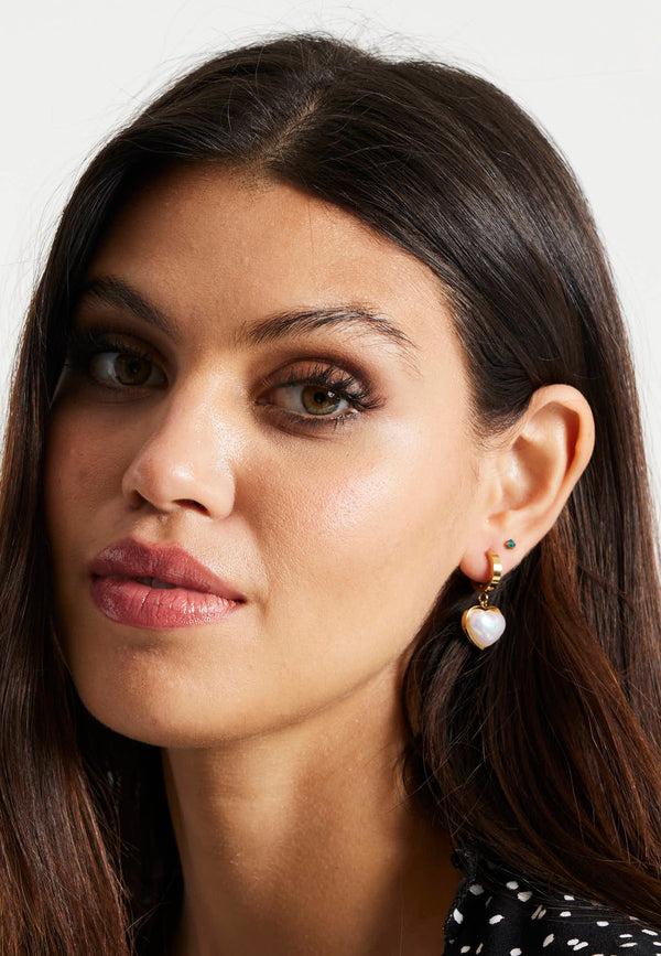 Liquorish Liquorish Mini Hoop Heart Earrings In Pearl White And Gold