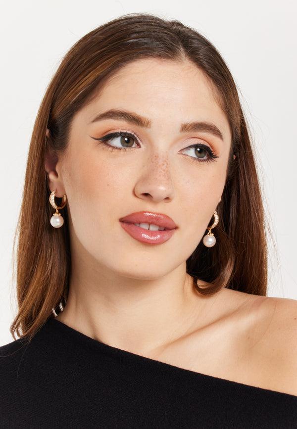 Liquorish Mini Hoop Earrings With Shimmering Pearls