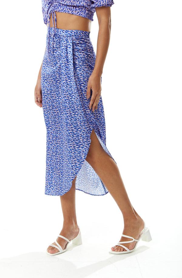 Liquorish Women's Abstract Print Midi Skirt With Front Slit In Purple - Perfect For Summer Holidays By Liquorish