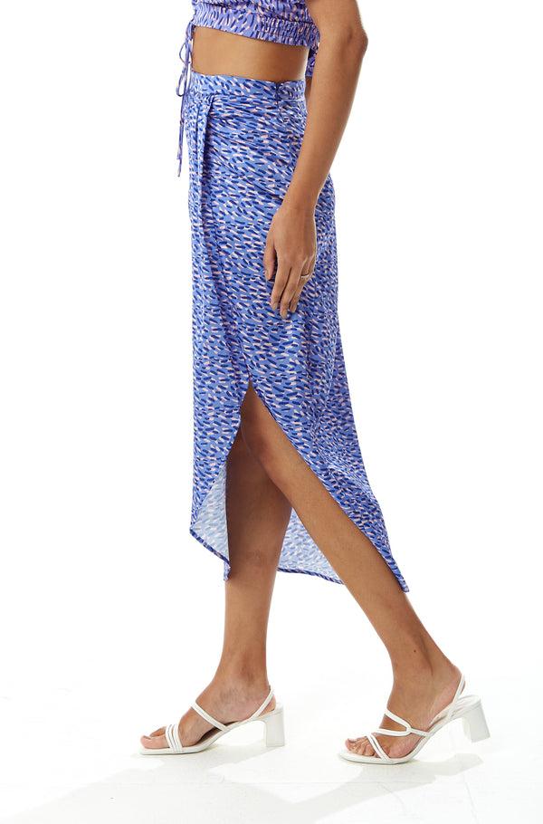 Liquorish Women's Abstract Print Midi Skirt With Front Slit In Purple - Perfect For Summer Holidays By Liquorish