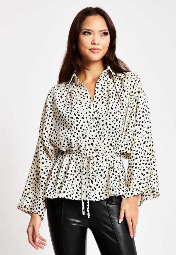 Liquorish Women's Animal Print Shirt With Long Sleeves Button-Up Front Tie Waist Shirt Collar Regular Fit