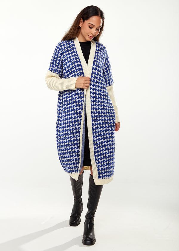 Liquorish Women's Cardigan in Blue & Cream with Full-Length Sleeves Houndstooth Pattern Oversized Fit - Liquorish