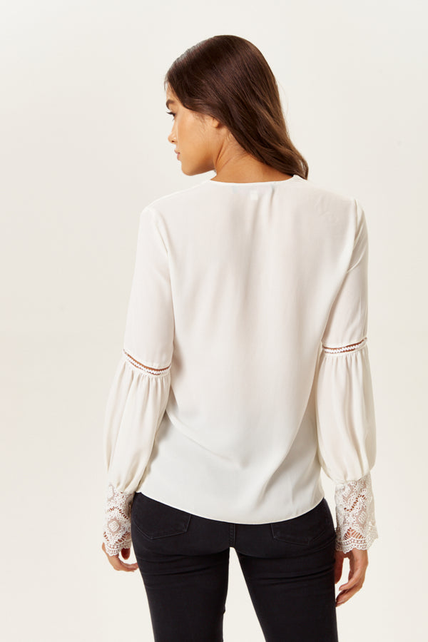 Liquorish Women's Elegant V Neck White Lace Cuffed Long Sleeve Top With Regular Fit And Stylish Details