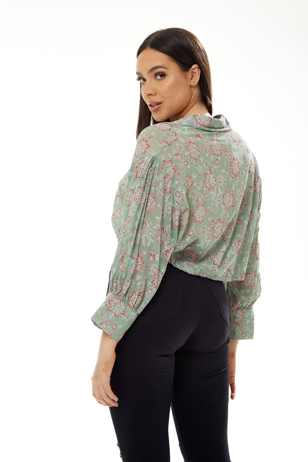 Liquorish Women's Floral Print Crop Shirt In Mint Green - Painterly Print Cropped Style Long Sleeves Tie Waist