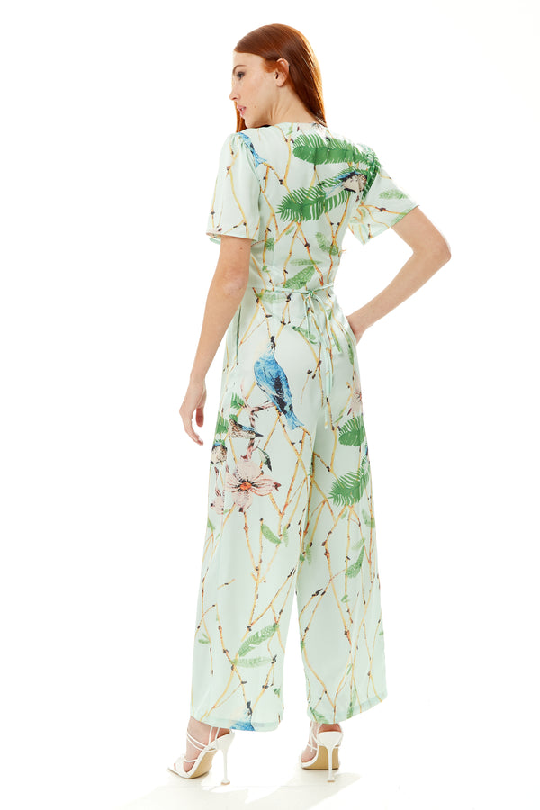 Liquorish Women's Jumpsuit With V Neck And Short Sleeves Mint Green Bird Print Wide Legs - Liquorish