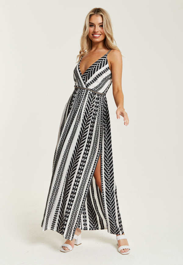 Liquorish Women's Maxi Dress In White And Black With Sleeveless Design - Liquorish