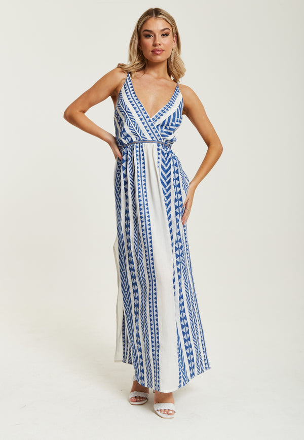 Liquorish Women’s Maxi Dress In White And Blue With Sleeveless Design - Liquorish