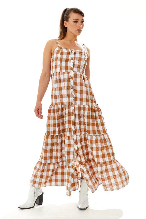 Liquorish Women's Maxi Dress With Button-Up Front And Fluid Movement In Brown And White - Liquorish
