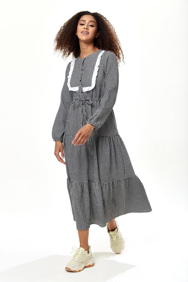 Liquorish Women's Midi Dress In Black And White Gingham With Long Sleeves - Divine Grace By Liquorish