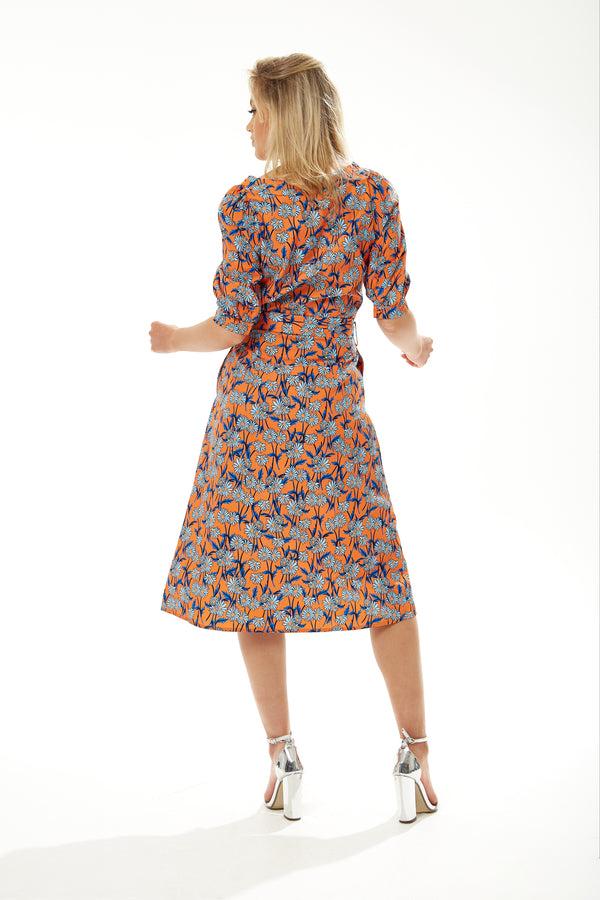 Liquorish Women's Midi Dress In Orange Floral With Short Sleeves And Waist Tie - Liquorish