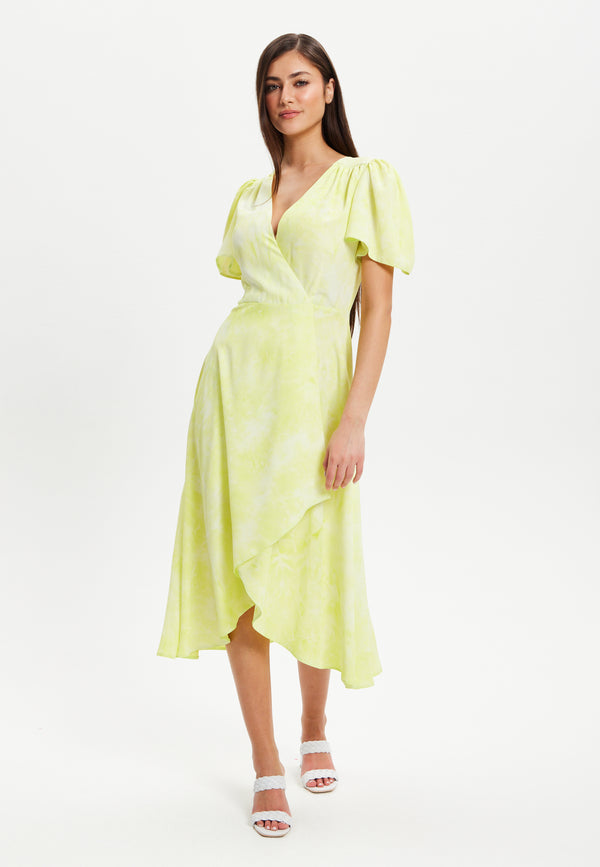 Liquorish Women’s Midi Dress In Pistachio With Angel Sleeves - Elegant Liquorish Design