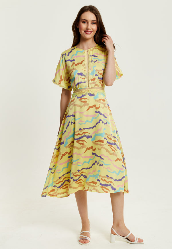 Liquorish Women's Midi Dress in Yellow with Kimono Sleeves and Abstract Zebra Print - Liquorish