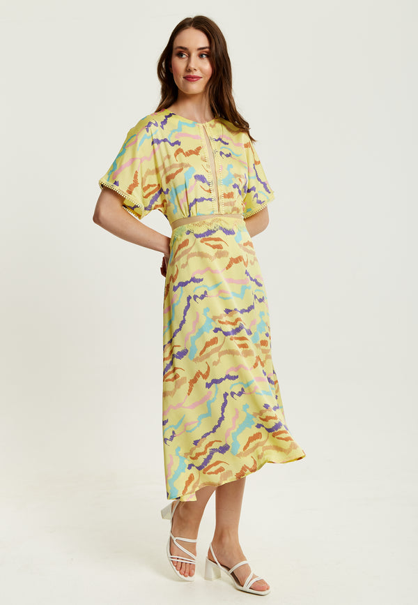 Liquorish Women's Midi Dress In Yellow With Kimono Sleeves And Abstract Zebra Print - Liquorish