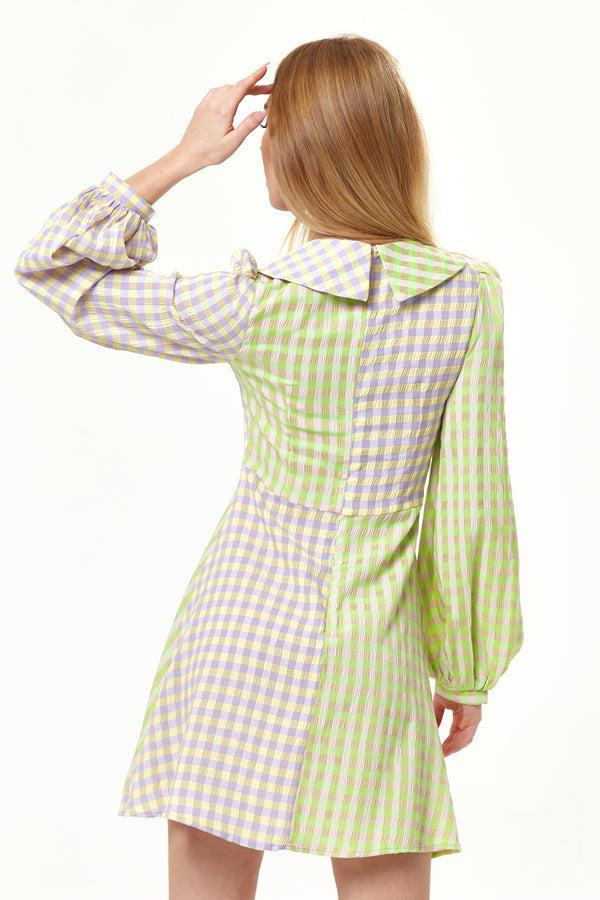 Liquorish Women's Mini Dress In Green Check With Long Sleeves And Collar - Stylish Elegance By Liquorish