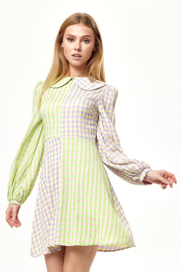 Liquorish Women's Mini Dress in Green Check with Long Sleeves and Collar - Stylish Elegance by Liquorish