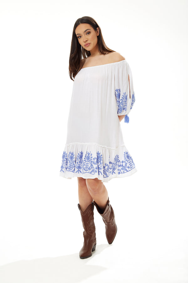 Liquorish Women's Mini Dress in White with 3/4 Sleeves and Blue Floral Embroidery - Liquorish