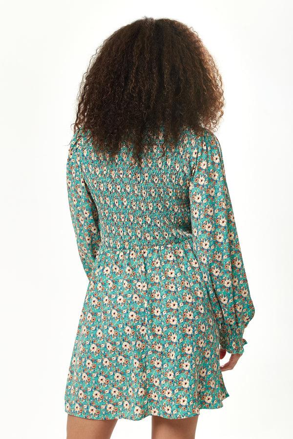 Liquorish Women’s Mini Dress With Balloon Sleeves In Green Featuring Peter Pan Collar - Liquorish