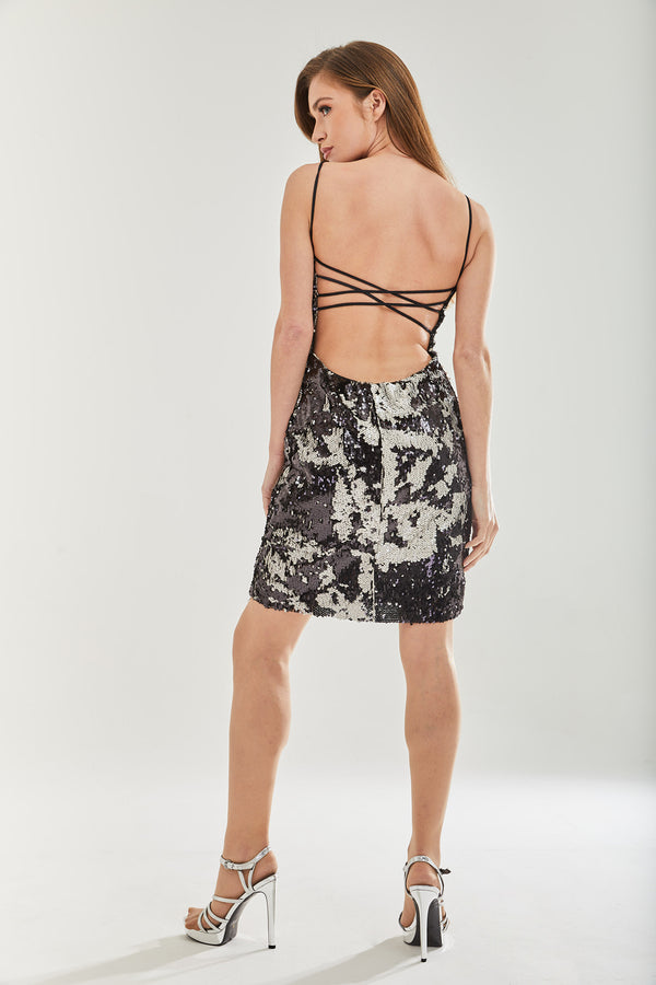 Liquorish Women's Mini Dress With Open Back And Short Sleeves In Dazzling Sequin - Glamorous Liquorish